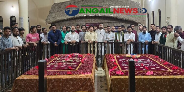 জাতীয় শ্রমিক শক্তি'র কেন্দ্রীয় কমিটির ভাসানীর মাজার জিয়ারত