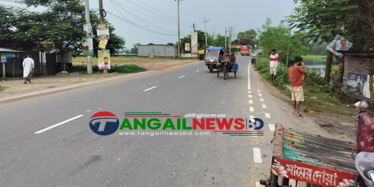 কালিহাতীতে ট্রাক-পিকআপ সংঘর্ষে তিন নির্মাণ শ্রমিক নিহত ॥ আহত অন্তত ৯ জন