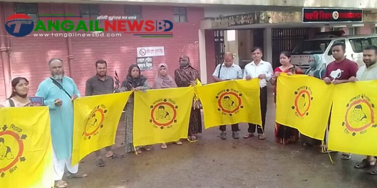 দেলদুয়ারে স্বাস্থ্য সহকারীদের কর্মবিরতিতে হুমকীতে টিকাদান কার্যক্রম