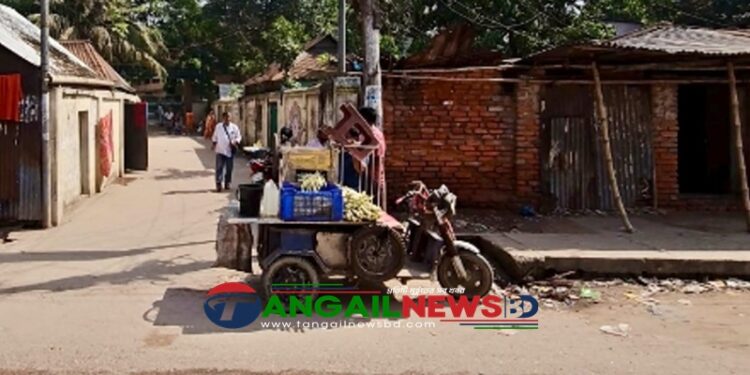 টাঙ্গাইলে যৌথবাহিনীর অভিযানের পরদিনই কান্দাপাড়ায় মাদকের ব্যবসা!