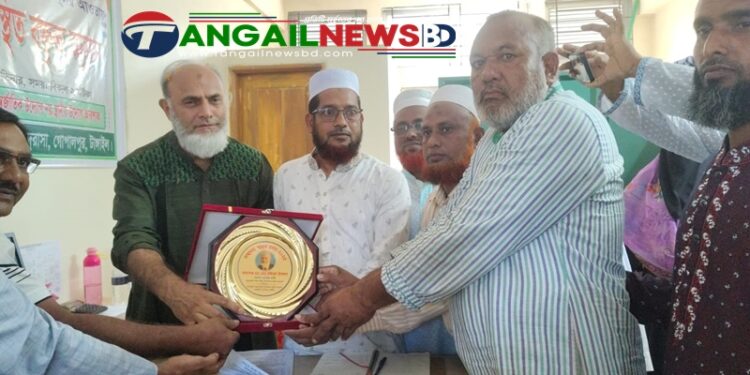 গোপালপুরে ঝাওয়াইল দাখিল মাদরাসা পরিদর্শনে সভাপতি ডা. রফিকুল