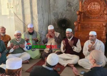 খালেদা জিয়ার রোগমুক্তি কামনায় টাঙ্গাইলে দোয়া