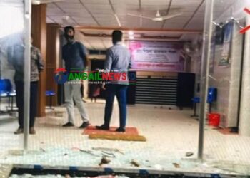 টাঙ্গাইলে বিএনপির দুই গ্রুপের সংঘর্ষ, হাসপাতাল-দোকানপাট ভাঙচুর