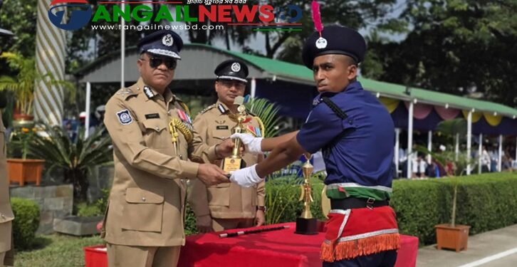 টাঙ্গাইলে ৫৬তম টিআরসি ব্যাচের প্রশিক্ষণ সমাপনী কুচকাওয়াজ অনুষ্ঠিত