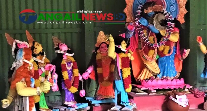 এলেঙ্গায় রাধাগোবিন্দ রাসলীলা মন্দিরের ১১ প্রতিমা ভাঙচুরের অভিযোগ