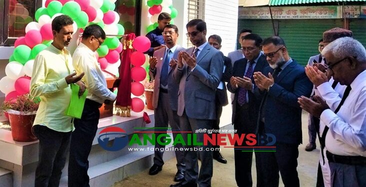 টাঙ্গাইল আদালত চত্বরে বিচার প্রার্থীদের বিশ্রামাগার ন্যায়কুঞ্জের উদ্বোধন