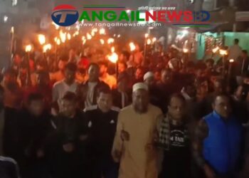 টাঙ্গাইল সদর আসনে বিএনপির প্রার্থী পরিবর্তনের দাবীতে মশাল মিছিল