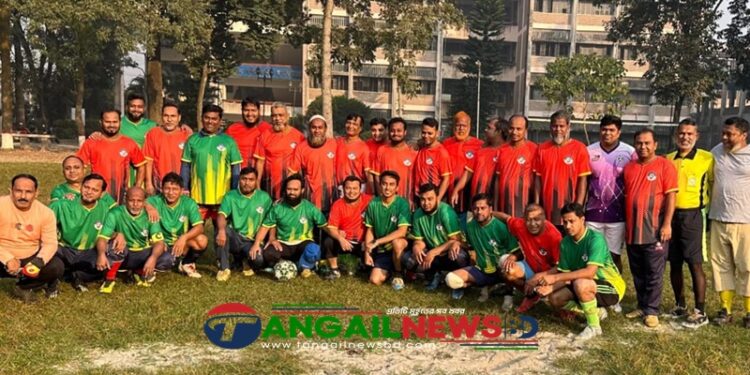 টাঙ্গাইলে বিজয় দিবসে ফোরটি আপ ব্রাদার্সের প্রীতি ফুটবল ম্যাচ
