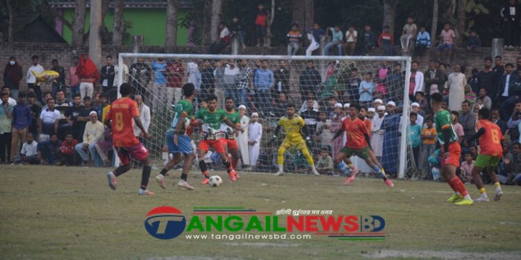 ভাসানী কাপ ফুটবলে টাঙ্গাইল এক্সপ্রেস ফাইনালে