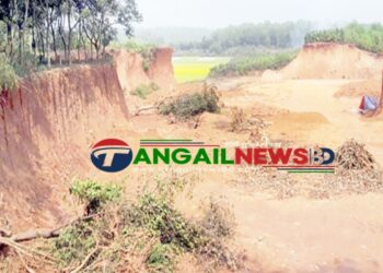 মির্জাপুরের তরফপুরে পাহাড়ের মাটি বিক্রির মহোৎসব