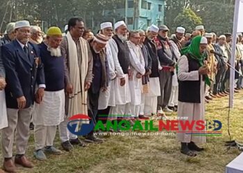 টাঙ্গাইলে মাহমুদুল হাসানের জানাজা শেষে দাফন সম্পন্ন