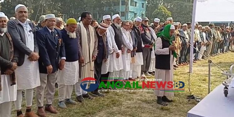 টাঙ্গাইলে মাহমুদুল হাসানের জানাজা শেষে দাফন সম্পন্ন