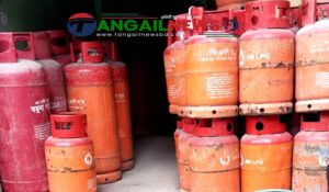 টাঙ্গাইলে গ্যাসের তীব্র সংকট ॥ দ্বিগুণ দামেও মিলছে না সিলিন্ডার