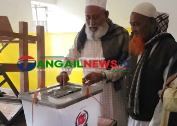 শান্তিপূর্ণ পরিবেশে গোপালপুরে ভোট অনুষ্ঠিত হচ্ছে