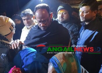 টাঙ্গাইল সদরে মিছিলে মৃত্যু হওয়া জিয়ার পরিবারকে সান্ত্বনা দিলেন টুকু