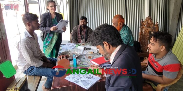 গোপালপুরে গণভোট প্রচারণায় আনিকা নার্গিসের হ্যাঁ পক্ষে প্রচারণা