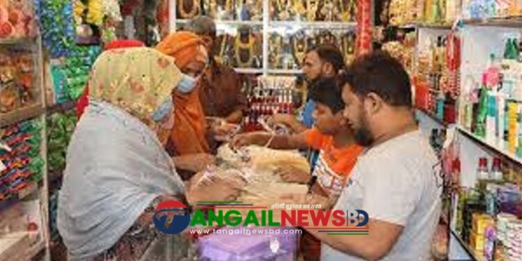 ঈদে টাঙ্গাইলের কসমেটিকস বাজারে বেড়েছে কেনাকাটার ব্যস্ততা