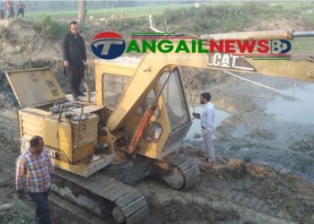 দেলদুয়ারে অবৈধভাবে ফসলি জমিতে পুকুর খননের চেষ্টা