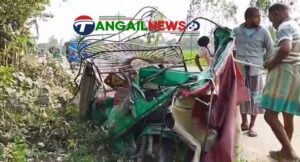 ধনবাড়ীতে বাস-অটোরিকশা মুখোমুখি সংঘর্ষে ৩ জন নিহত