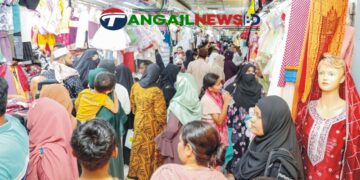 ঈদ কেনাকাটায় টাঙ্গাইলের মার্কেটগুলোতে উপচেপড়া ভিড়