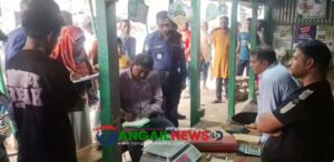 টাঙ্গাইলে বেশি দামে জ্বালানি তেল বিক্রি করায় দুই ব্যবসায়ীকে জরিমানা