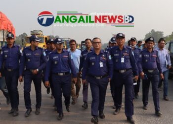 এবার ঈদে যানজট নিরসনে মহাসড়কে থাকবে ১ হাজার পুলিশ