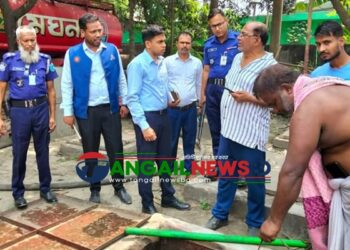 তেল মজুদ করে বিক্রি বন্ধ ॥ এলেঙ্গাতে ফিলিং স্টেশনকে জরিমানা