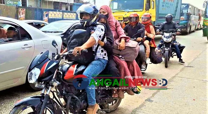 টাঙ্গাইল-যমুনা সেতু মহাসড়কে থেমে থেমে চলছে যানবাহন ॥ দুর্ভোগ চরমে