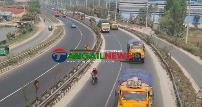ঈদ যাত্রার শেষ দিনে ঢাকা-টাঙ্গাইল-যমুনা সেতু মহাসড়ক ফাঁকা
