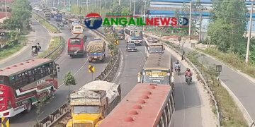 ঈদ শেষে মানুষ ফিরছে কর্মস্থলে ॥ মহাসড়কে যানবাহনের চাপ