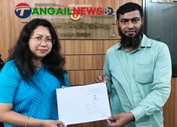 বাসাইলে মোটরসাইকেল চালকদের মাঝে 'ফুয়েল কার্ড' বিতরণ শুরু