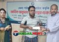 টাঙ্গাইলে আর্থিক অনুদান ও প্রকল্পের চেক বিতরণ