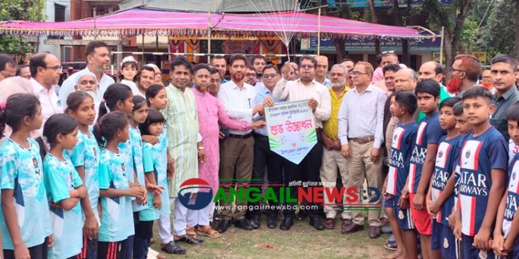ঘাটাইলে উপজেলা গোল্ডকাপে চ্যাম্পিয়ন হরিপুর ও মোমিনপুর