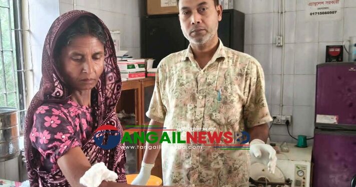 সখীপুরে কুকুরের কামড়ে শিশু ও নারীসহ অন্তত ৫৪ জন আহত