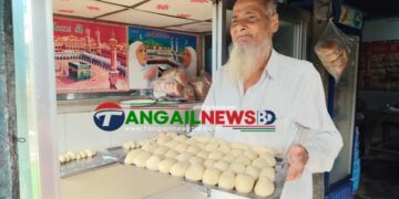 ৩২ বছর ধরে বিলপাড়া গ্রামকে চেনেন নেওয়াজ আলীর সাদা চমচমের কারণে