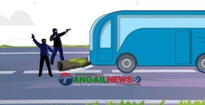 দেলদুয়ার-পাকুল্যা সড়কে রাতে গাছ ফেলে ডাকাতি