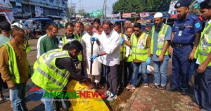 টাঙ্গাইলে কোরবানির পশুর বর্জ্য দ্রুতই পরিষ্কার করা হচ্ছে- প্রতিমন্ত্রী টুকু