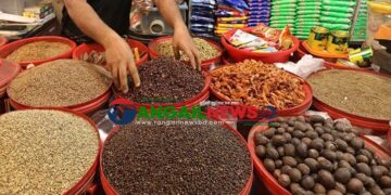 ঈদ সামনে রেখে টাঙ্গাইলে অস্বাভাবিক দাম বেড়েছে যেসব পণ্যের