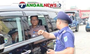 টাঙ্গাইল মহাসড়ক পরিদর্শন করলেন আইজিপি আলী হোসেন ফকির
