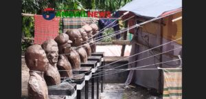 টাঙ্গাইলে পৌর উদ্যানে বীরশ্রেষ্ঠের ভাস্কর্যের গলায় দড়ির ঘটনায় তোলপাড়!