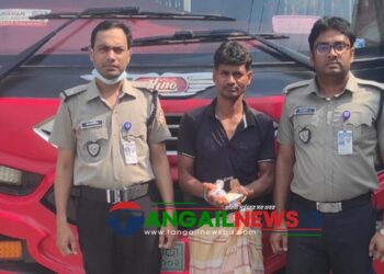 এলেঙ্গা বাসস্ট্যান্ডে বাসযাত্রীর শরীরে মিললো ৪০০ পিস ইয়াবা