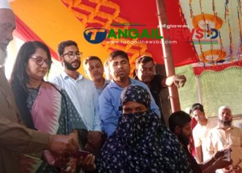 গোপালপুরে ফ্যামিলি কার্ড বিতরণ কার্যক্রমের আনুষ্ঠানিক উদ্বোধন