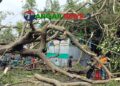 কয়েক মিনিটের ঘূণিঝড়ে তছনছ কালিহাতীর কস্তুরীপাড়া বাজার