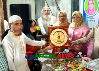 ঘাটাইলে পাকুটিয়া পাবলিক স্কুলের সাবেক অধ্যক্ষ জীবুন নিছা অশ্রুসিক্ত বিদায়
