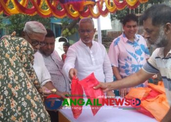 টাঙ্গাইল বারাকা সামাজিক সংগঠনের মাধ্যমে খাবার বিতরণ