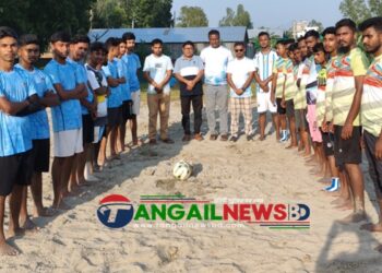 ঘাটাইলে বিবাহিত-অবিবাহিত প্রীতি ফুটবল ম্যাচ অনুষ্ঠিত