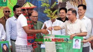 টাঙ্গাইলে কৃষক কার্ড গ্রহণের আলোচনায় কৃষক কবিরের মৃত্যু