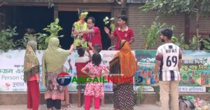 টাঙ্গাইলে ১০ টাকায় বা প্লাস্টিকের বিনিময়ে গাছ