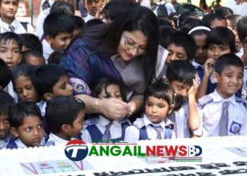 টাঙ্গাইলের ডিসি শরীফা হক প্রাথমিক শিক্ষা পদকে ঢাকা বিভাগে শ্রেষ্ঠ