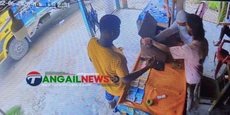 এলাসিন সামছুল হক ব্রীজের টোল প্লাজার ক্যাশ ছিনতাইয়ের অভিযোগ